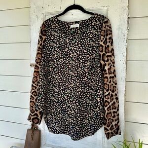 SUGARLIPS, NWOT, MIXED PRINT TOP. ROUND NECK, ANIMAL PRINT LONG SLEEVE. SIZE M